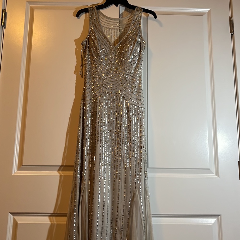 🔥Hot Pick🔥Brand New Authentic Aidan Mattox prom dress - Picture 4 of 10